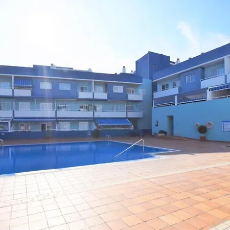 Sophisticated Apartment With Bbq & Pool & Beach