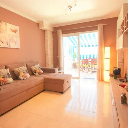 Sophisticated Apartment With Bbq & Pool & Beach
